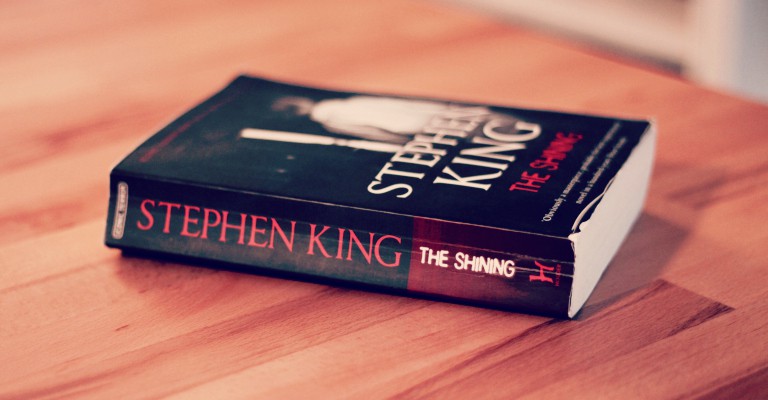 couverture de Shining par Stephen King