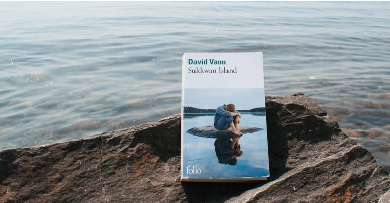 Sukkwan Island, de David Vann, au bord du lac